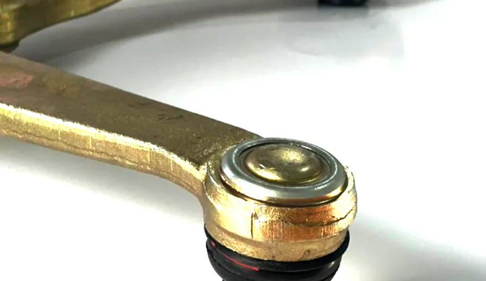 انتخاب بین طبق فلزی و آلومینیومی پژو 206: کدام بهتر است؟